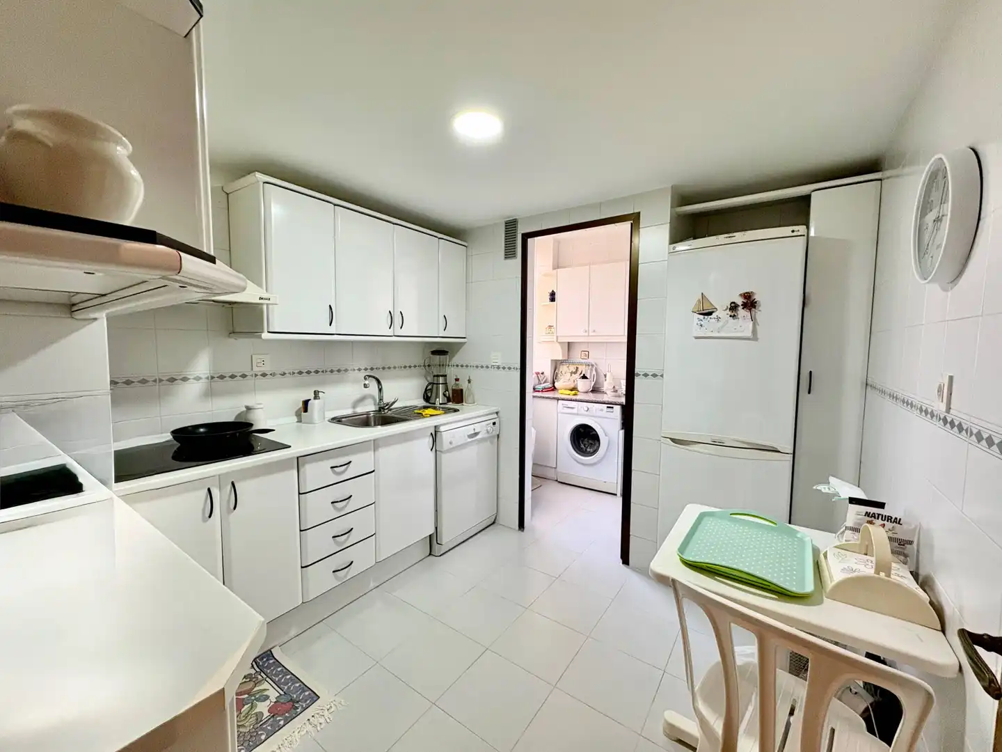 Cuina de Apartament en venda en Salobreña amb Jardí privat, Terrassa i Moblat