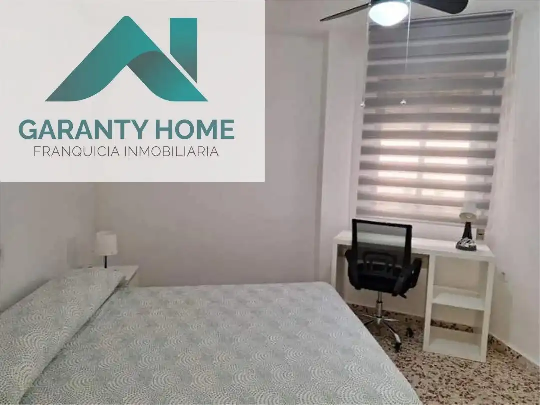 Schlafzimmer von Wohnung zur Miete in Jaén mit Klimaanlage, Terrasse und Möbliert