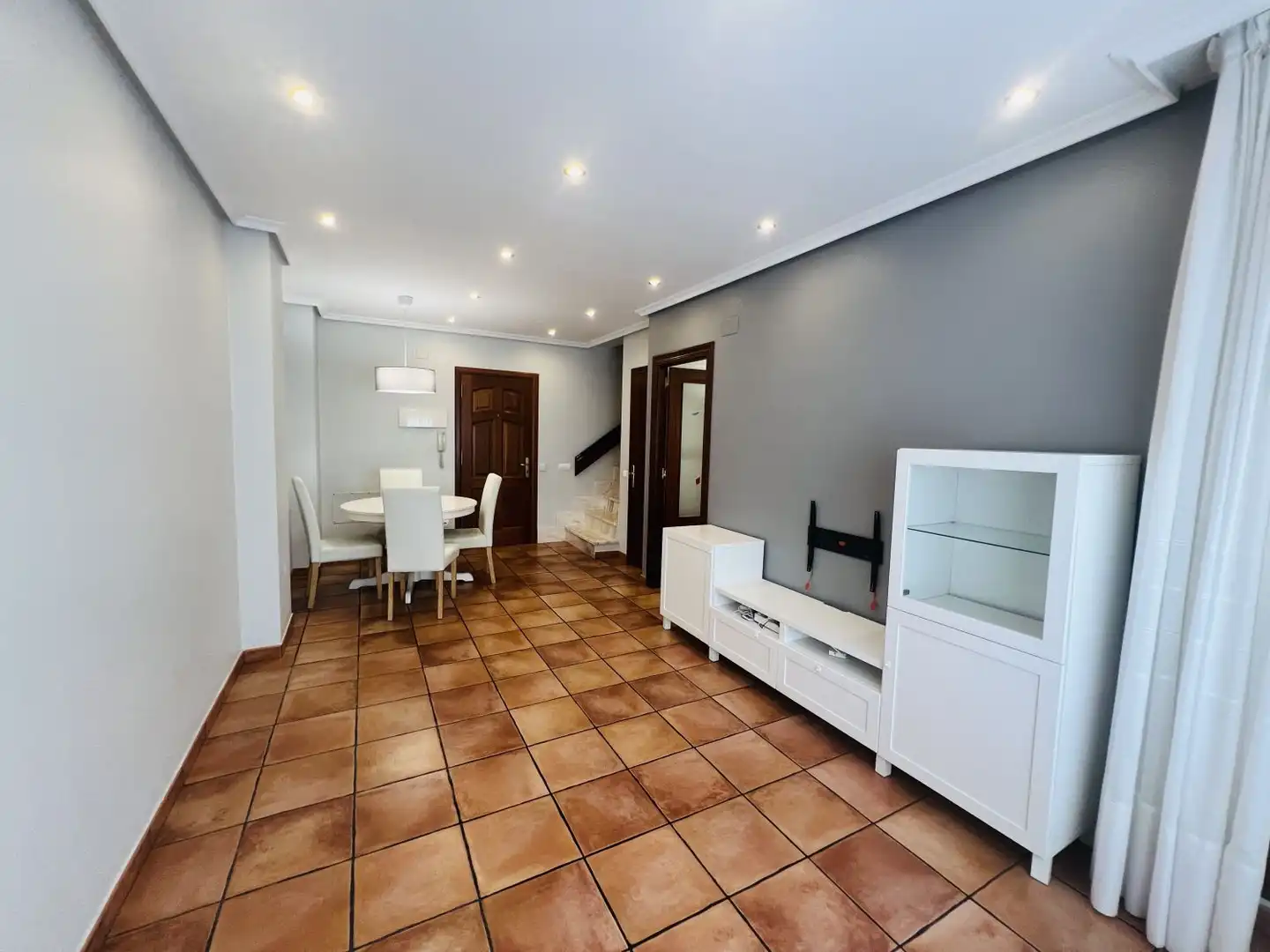 Duplexes for sale in La Iglesia, Voto