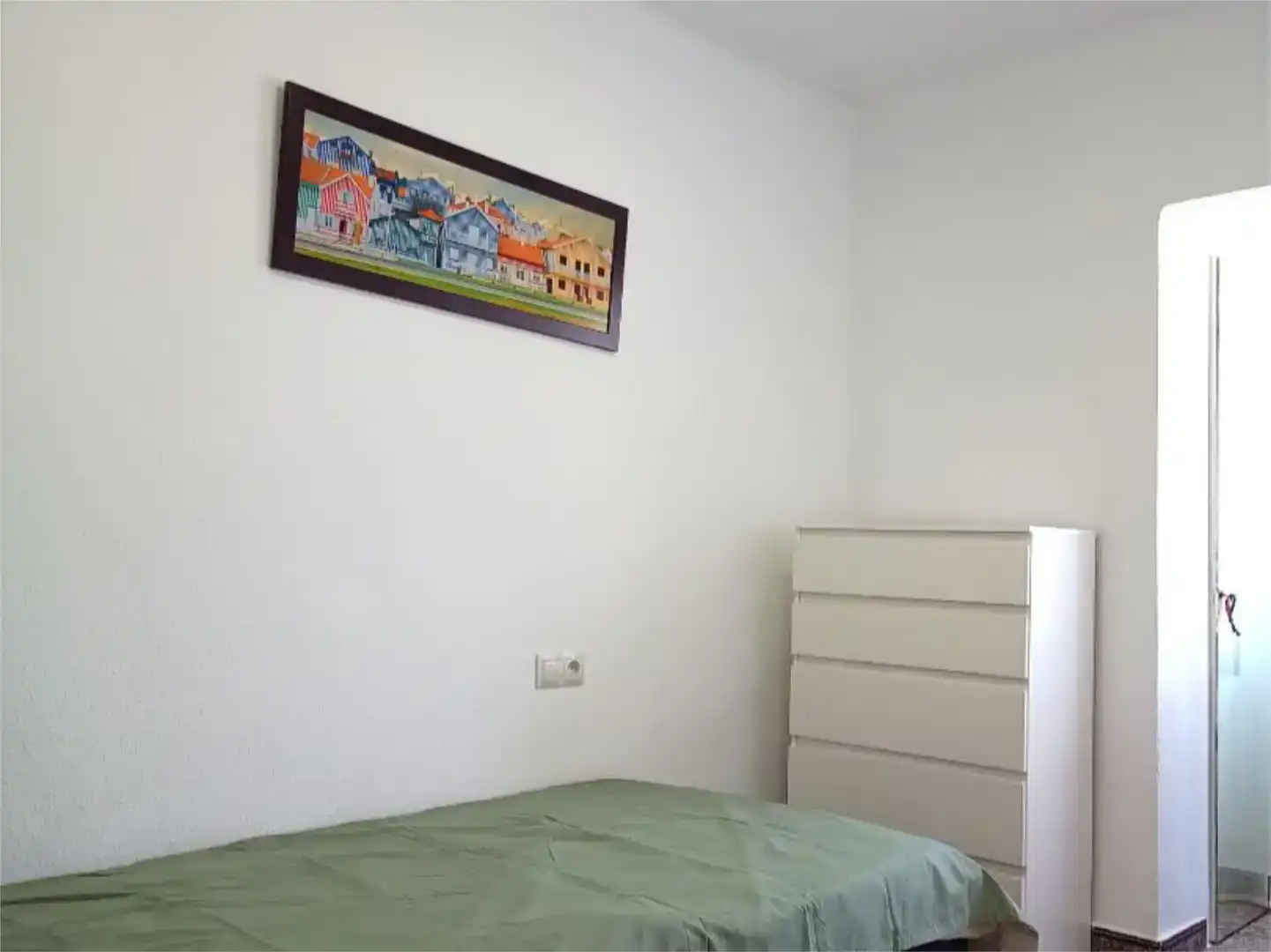 Habitación de Piso de alquiler en Tavernes Blanques con Aire acondicionado, Amueblado y Balcón