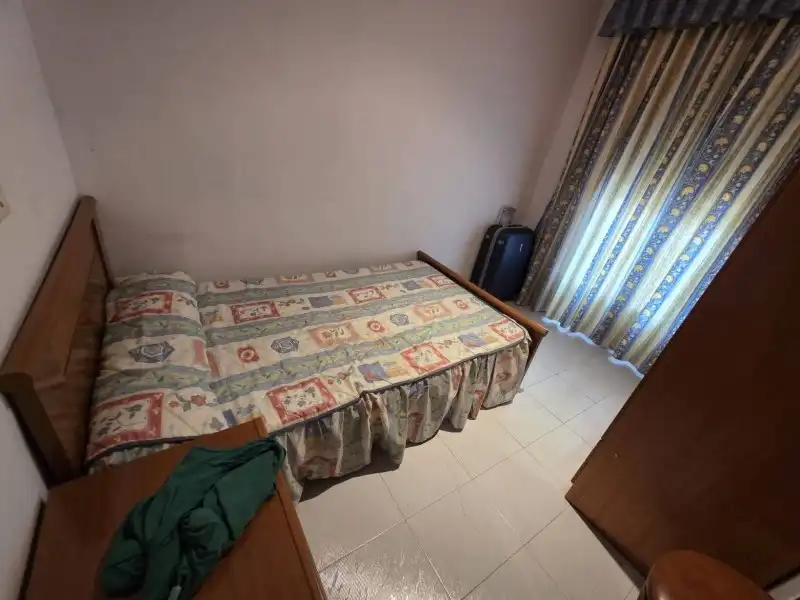 Dormitori de Casa o xalet en venda en Valdeobispo amb Aire condicionat, Jardí privat i Terrassa