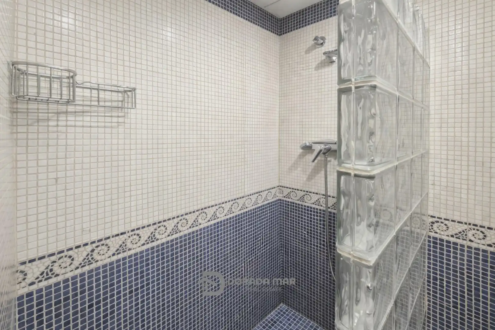 Bany de Apartament en venda en Cubelles amb Calefacció, Jardí privat i Terrassa