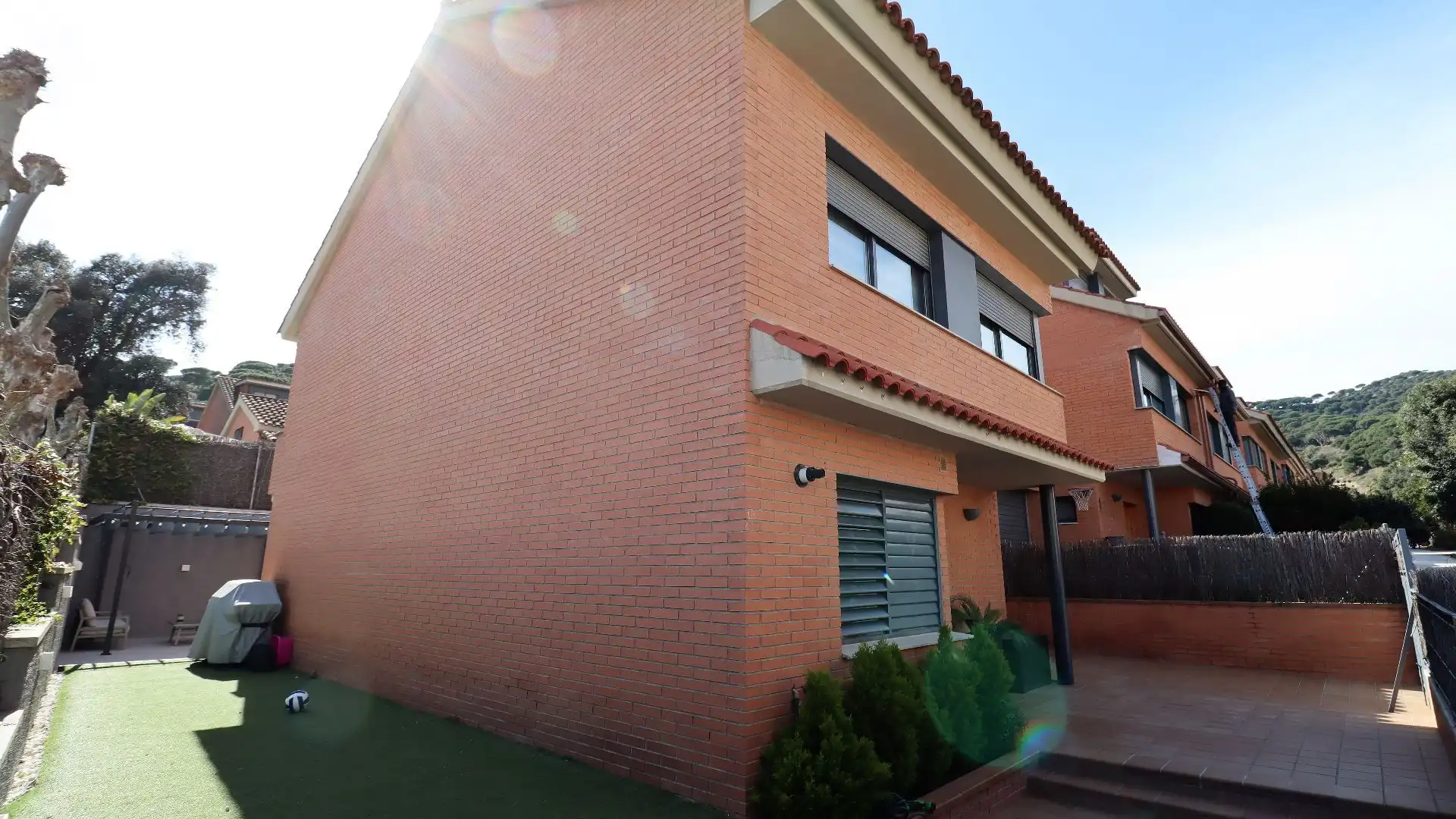Vista exterior de Casa adosada en venda en Sant Andreu de Llavaneres amb Aire condicionat, Calefacció i Jardí privat