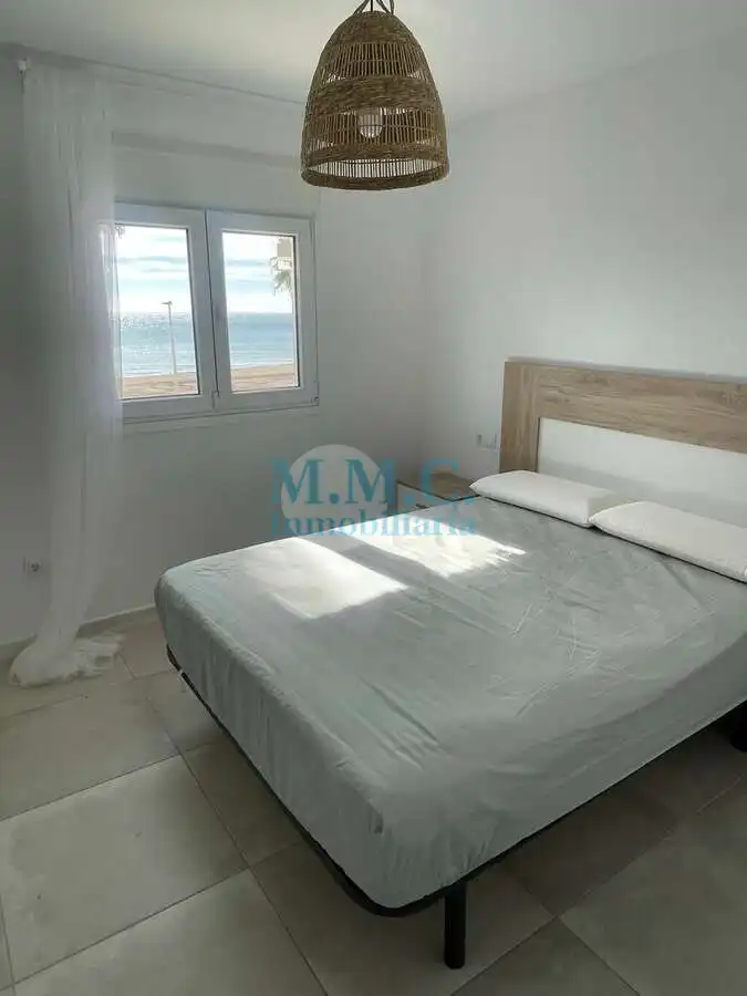 Schlafzimmer von Wohnung zur Miete in Roquetas de Mar mit Klimaanlage, Terrasse und Möbliert