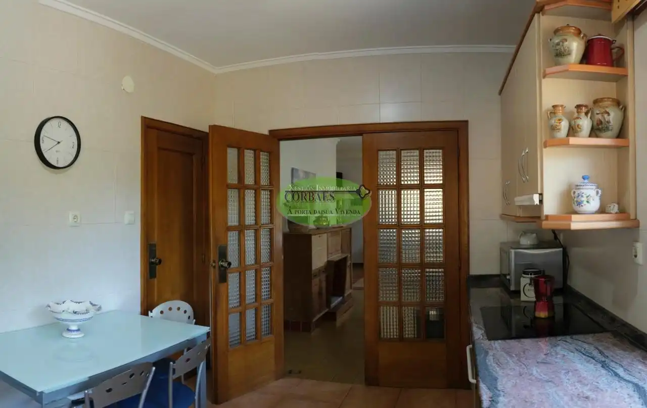 Cocina de Casa o chalet en venta en Ourense Capital  con Calefacción, Jardín privado y Terraza
