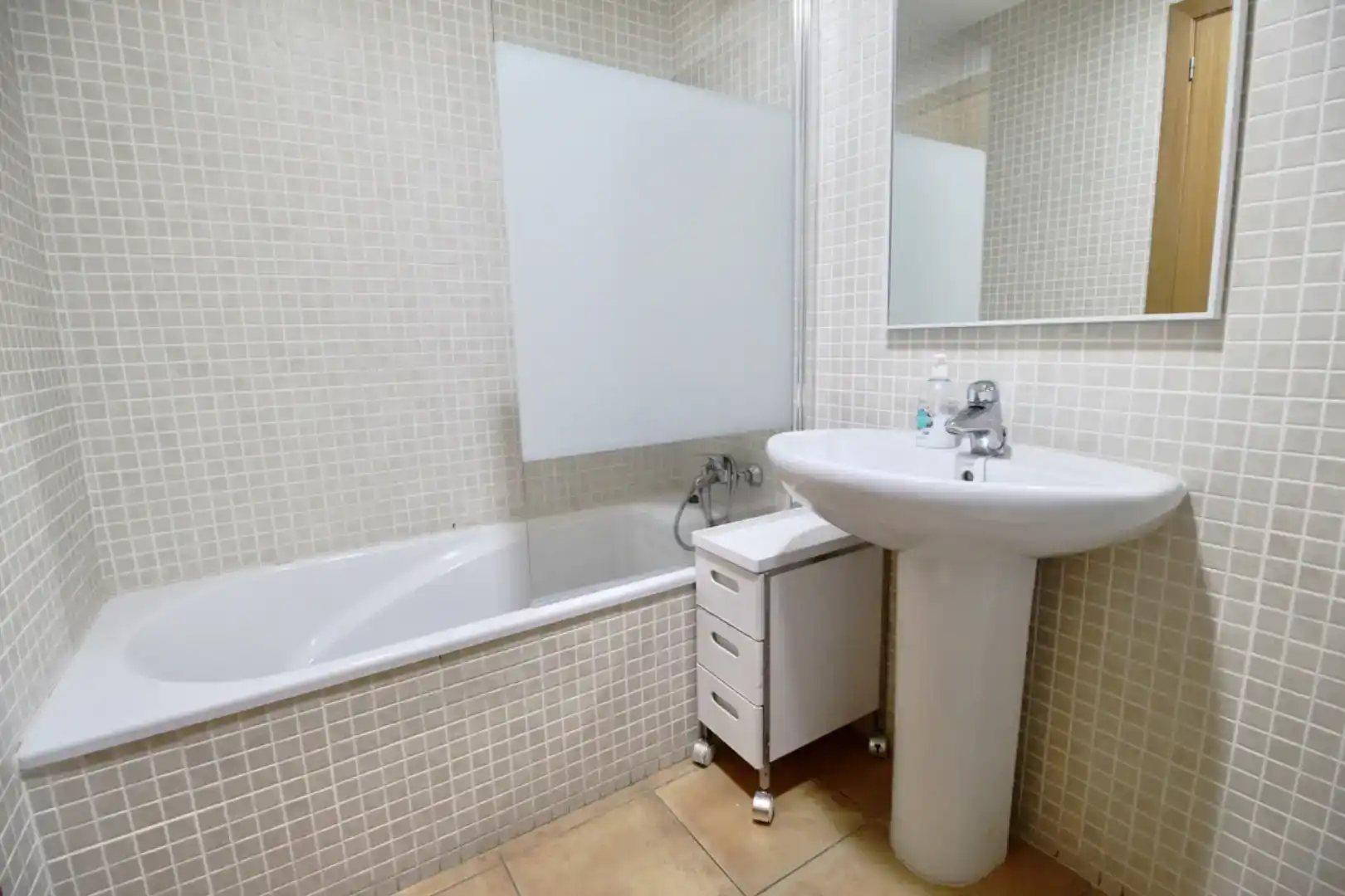 Badezimmer von Wohnung zur Miete in Dénia mit Klimaanlage, Schwimmbad und Balkon