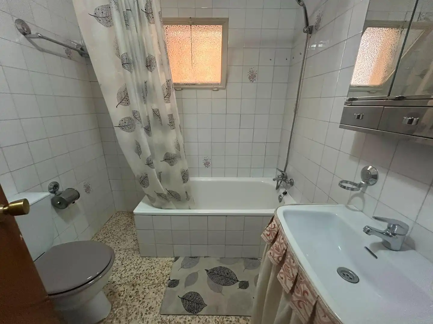 Bany de Pis en venda en Antequera amb Aire condicionat, Calefacció i Moblat