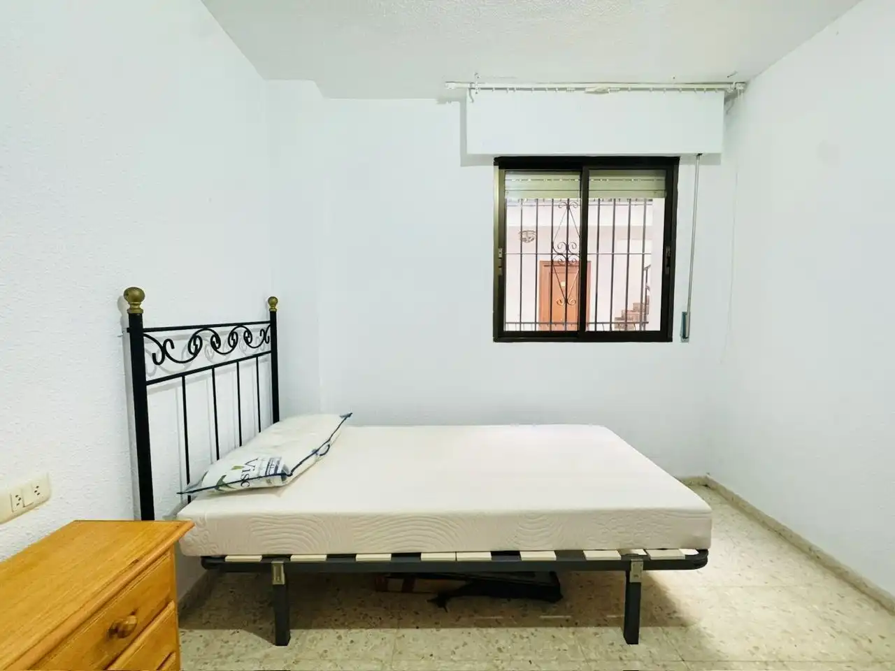 Bedroom of Flat for sale in Torrox