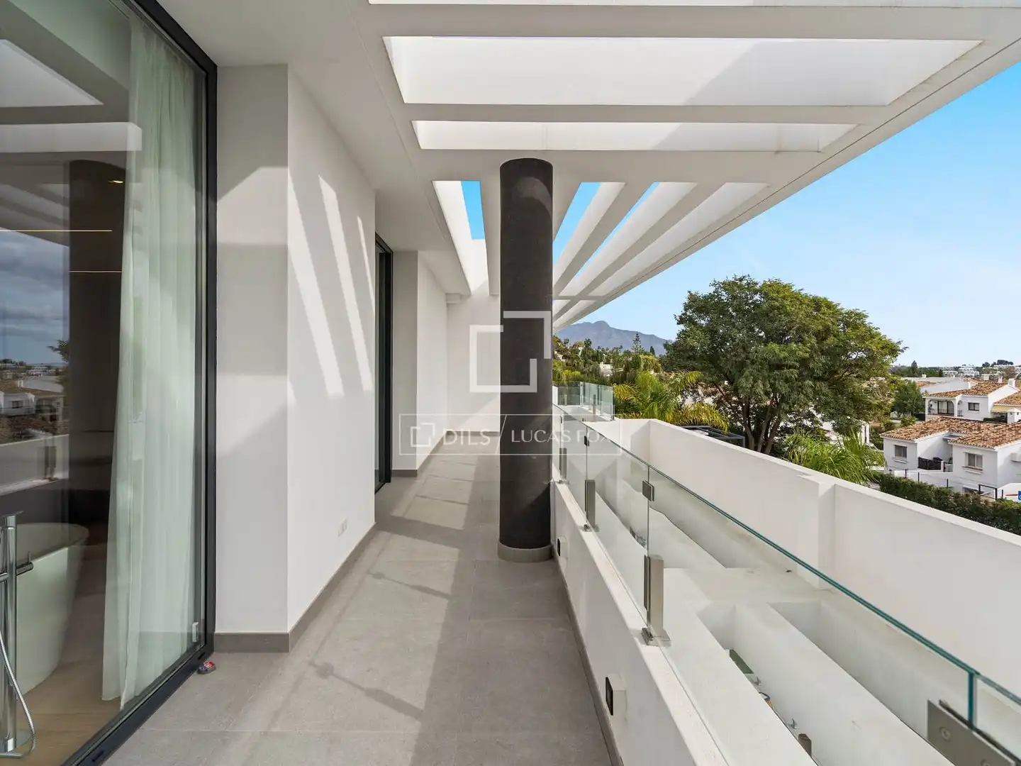 Terrace of Houses for sale in Benahavís  with Air Conditioner, Heating and Private garden