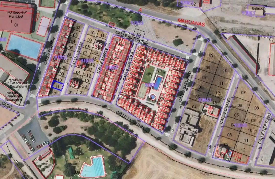 Residential land for sale in Calle Saturno
