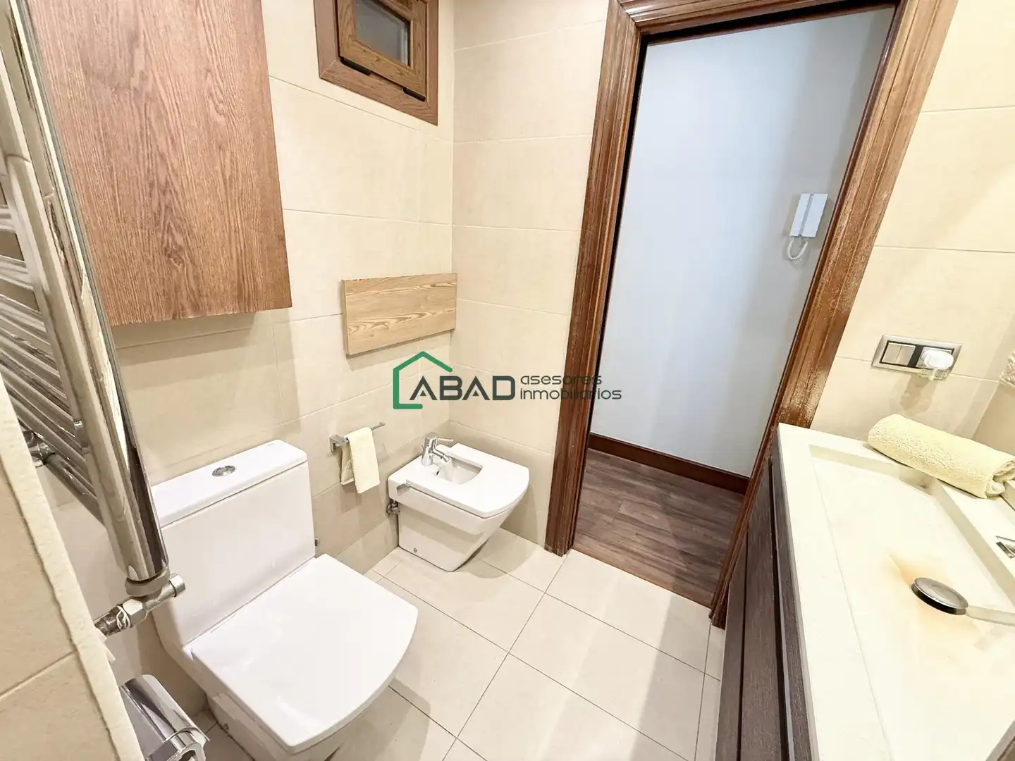 Baño de Piso en venta en Bilbao  con Calefacción y Amueblado