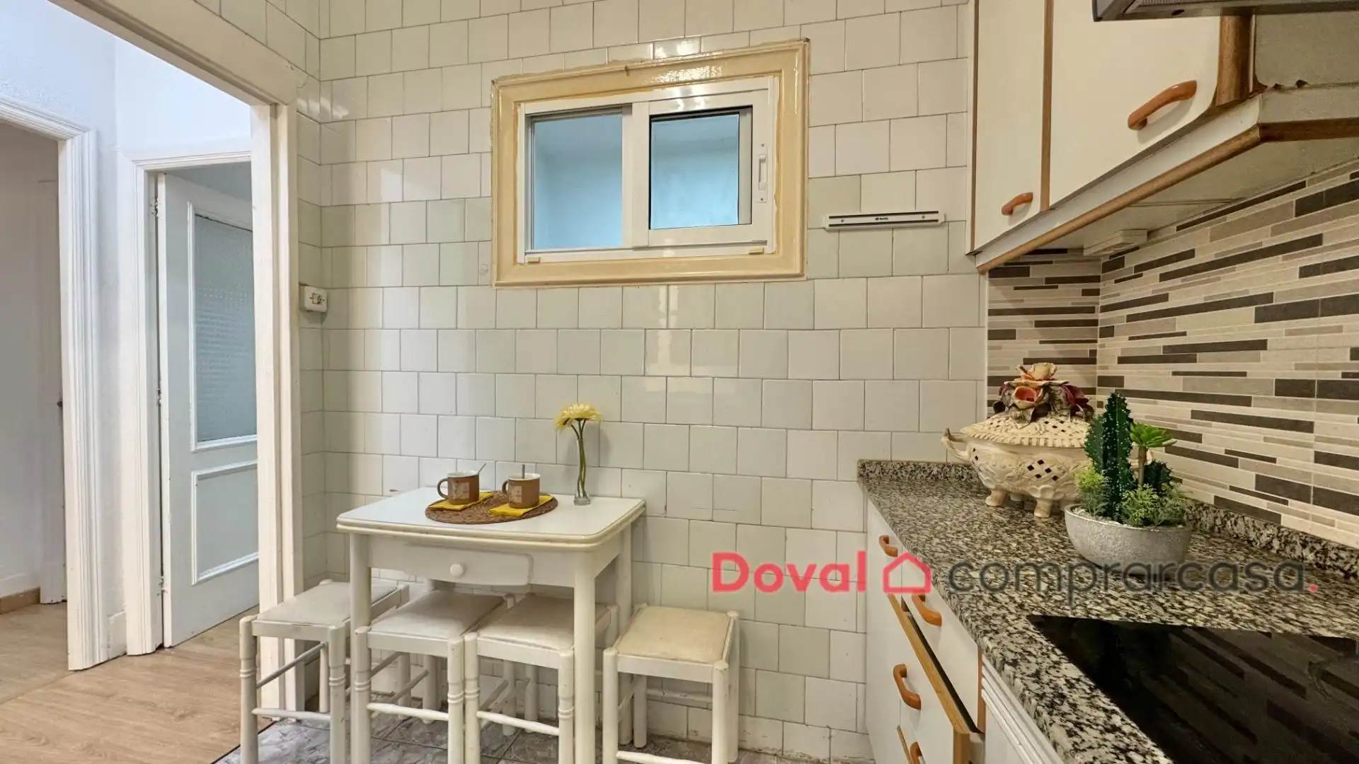 Cocina de Piso en venta en Vigo  con Calefacción