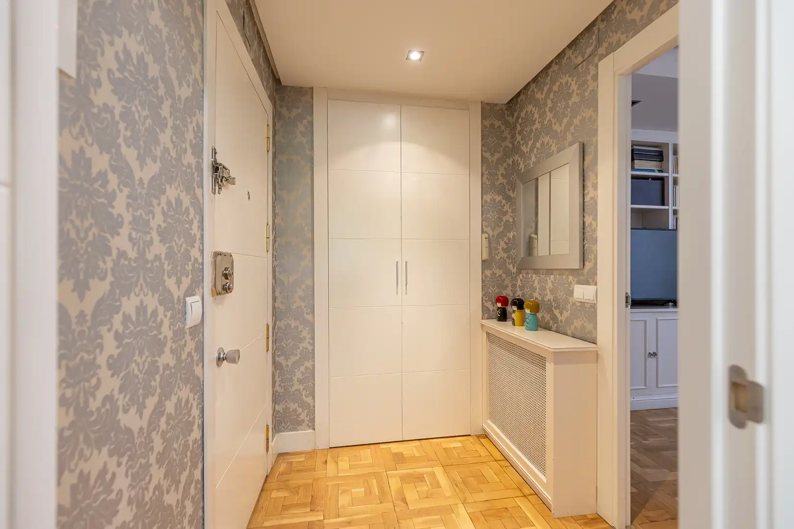 Wohnung zum Verkauf in Madrid mit Klimaanlage, Heizung und Privatgarten