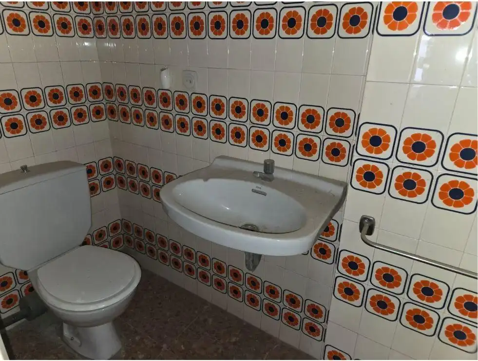 Local comercial en venta en Llevant, imagen 4