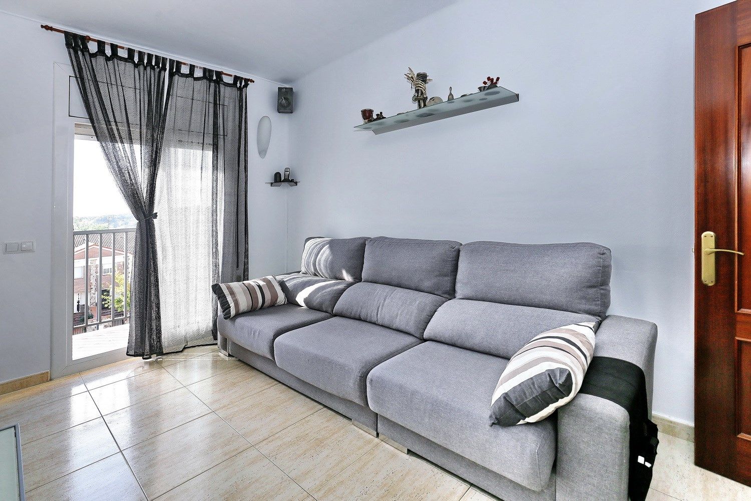Living room of Flat for sale in Palau-solità i Plegamans  with Air Conditioner, Heating and Balcony