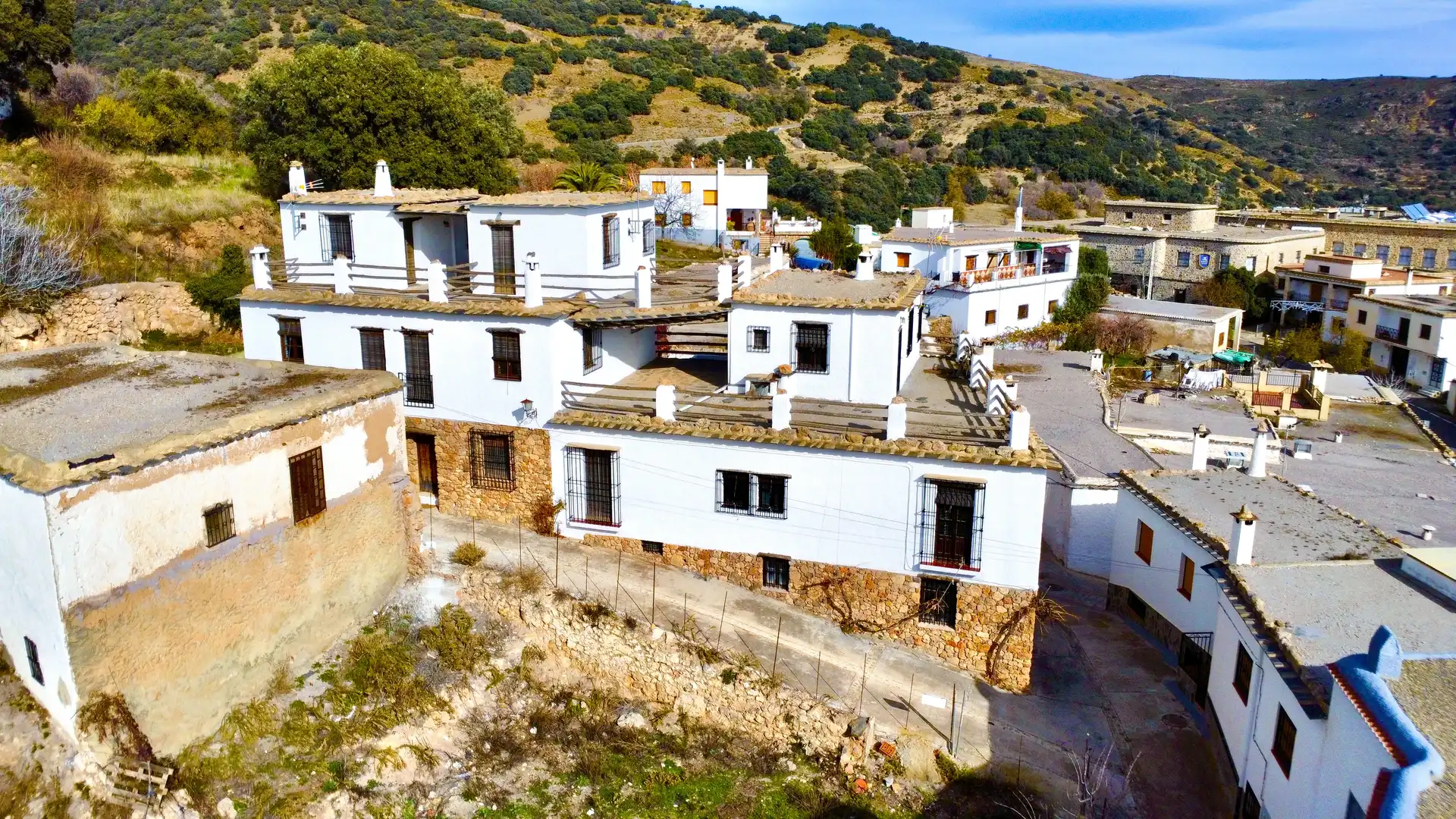 Exterior view of Buildings for sale in Juviles  with Alarm