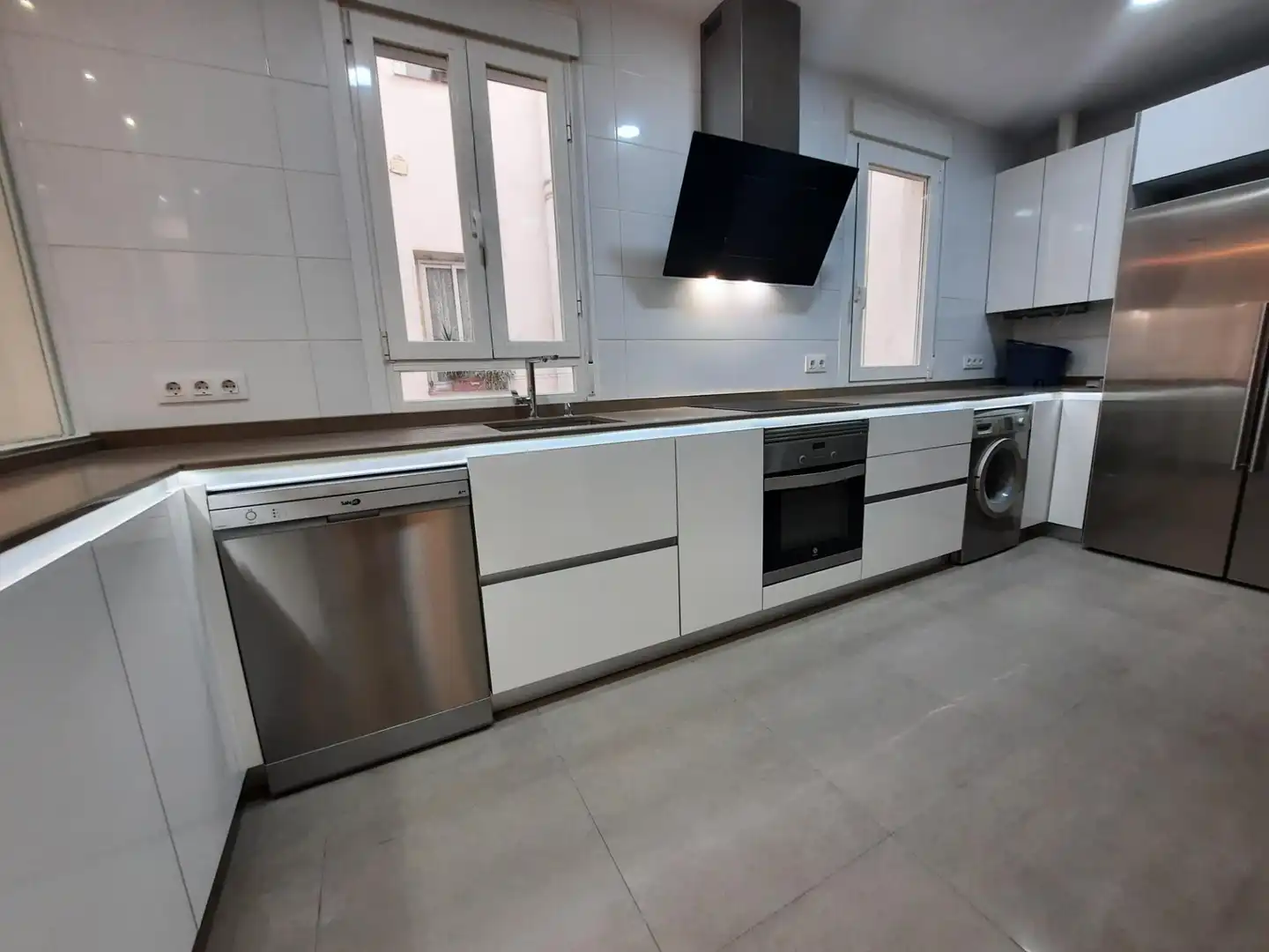 Küche von Wohnung zur Miete in Madrid mit Klimaanlage, Heizung und Parkett