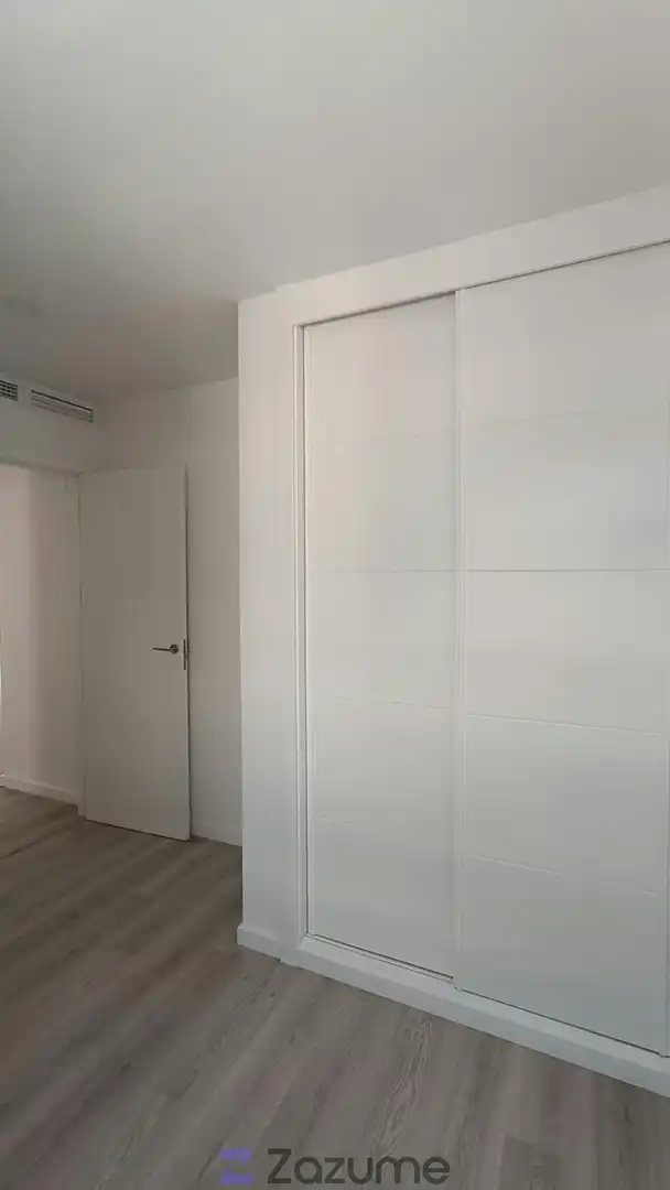 Habitación de Piso de alquiler en Benalmádena con Aire acondicionado, Parquet y Terraza