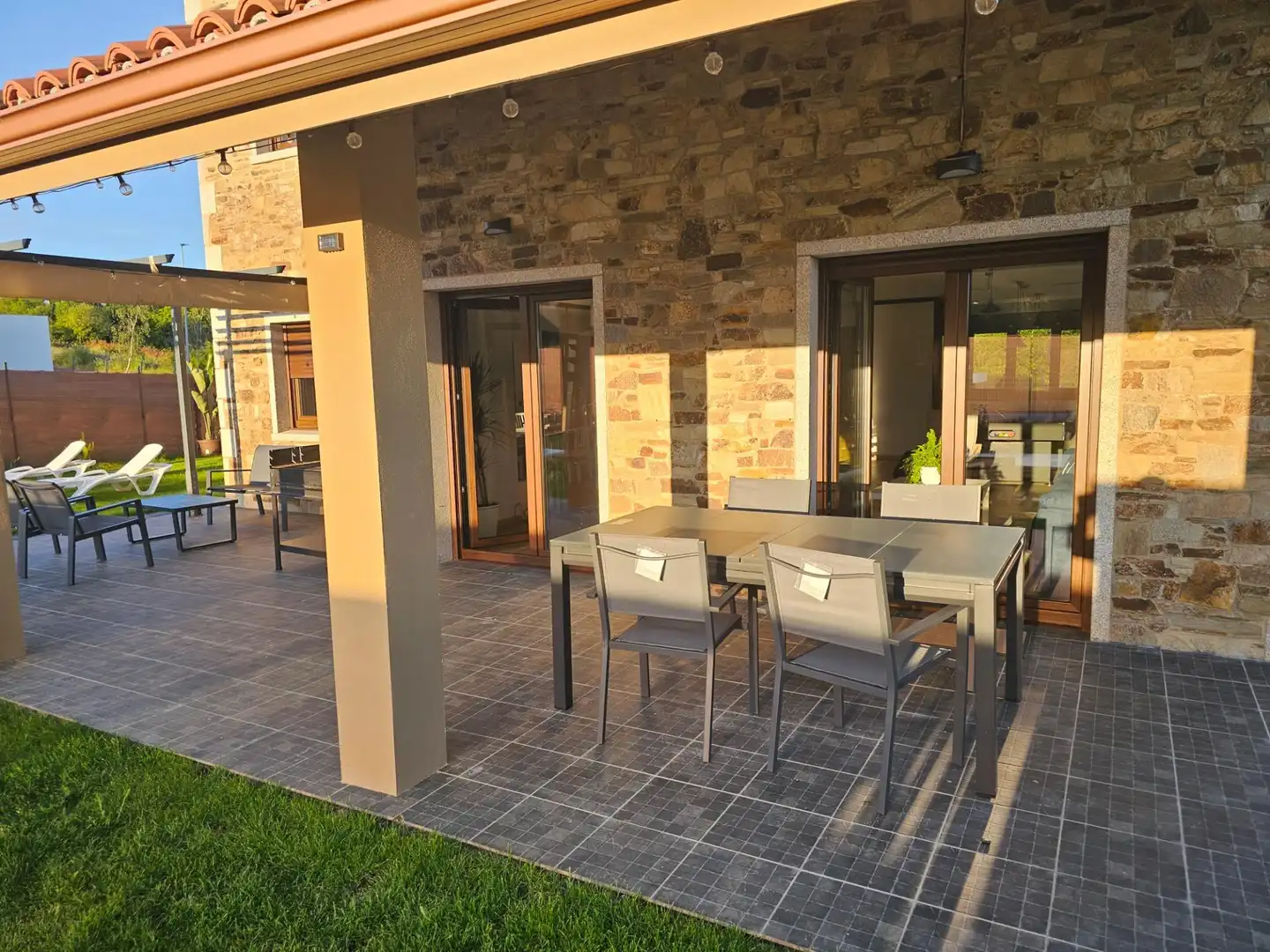 Terrassa de Casa o xalet en venda en Miño amb Jardí privat, Terrassa i Traster