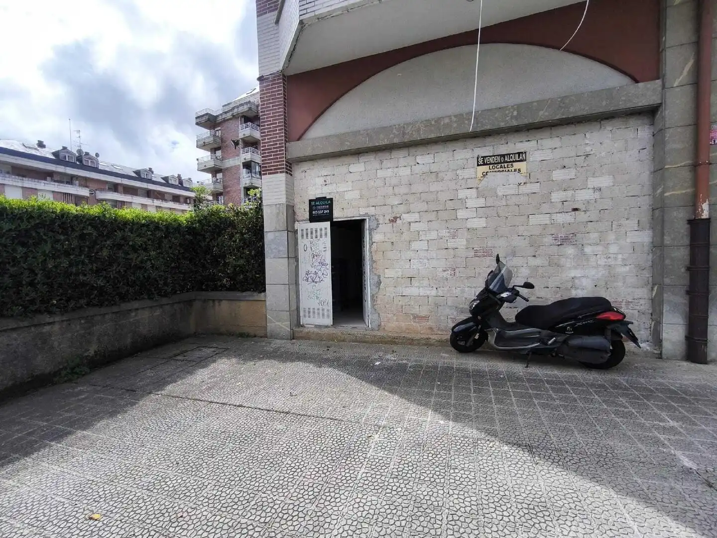Parking of Commercial properties for rent in Castro-Urdiales