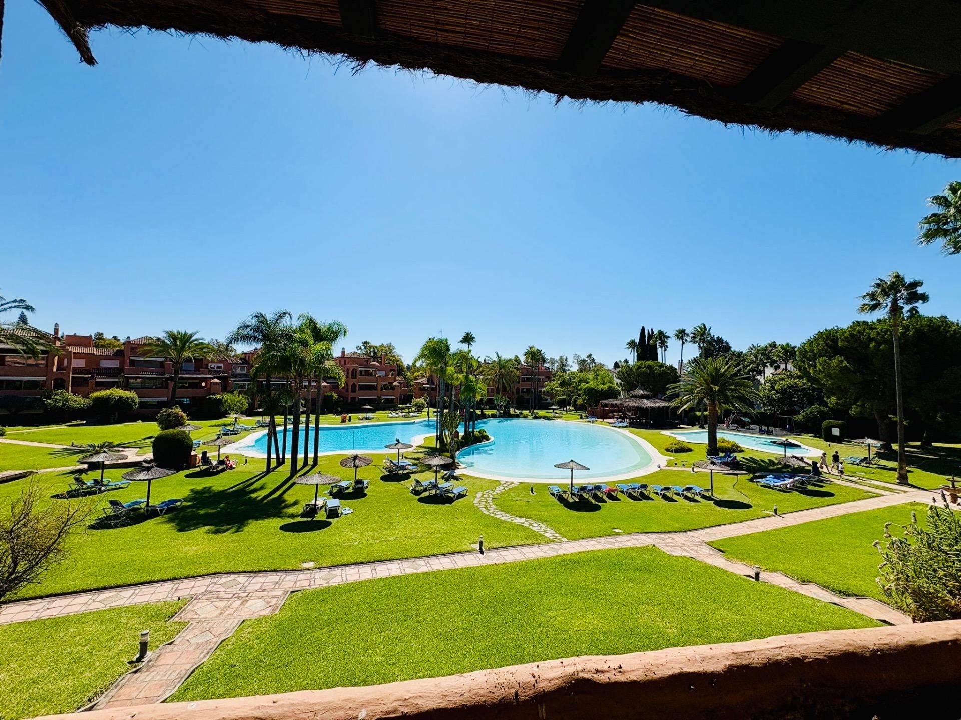 Garden of Duplex to rent in Estepona  with Air Conditioner, Terrace and Community pool