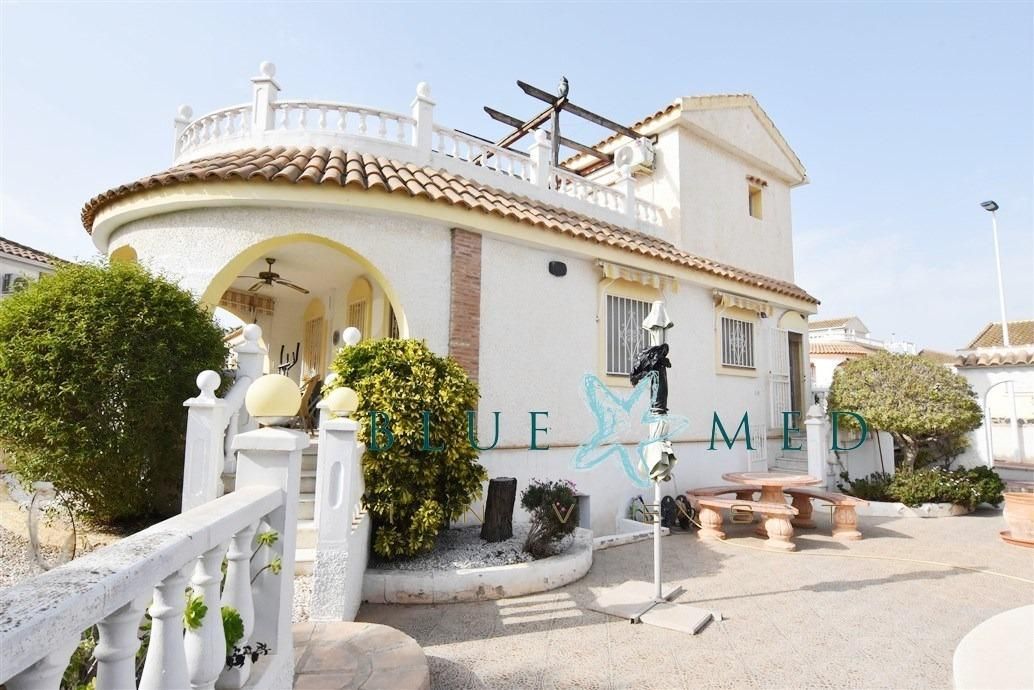 Casa o xalet en venda en Mazarrón amb Aire condicionat, Jardí privat i Terrassa