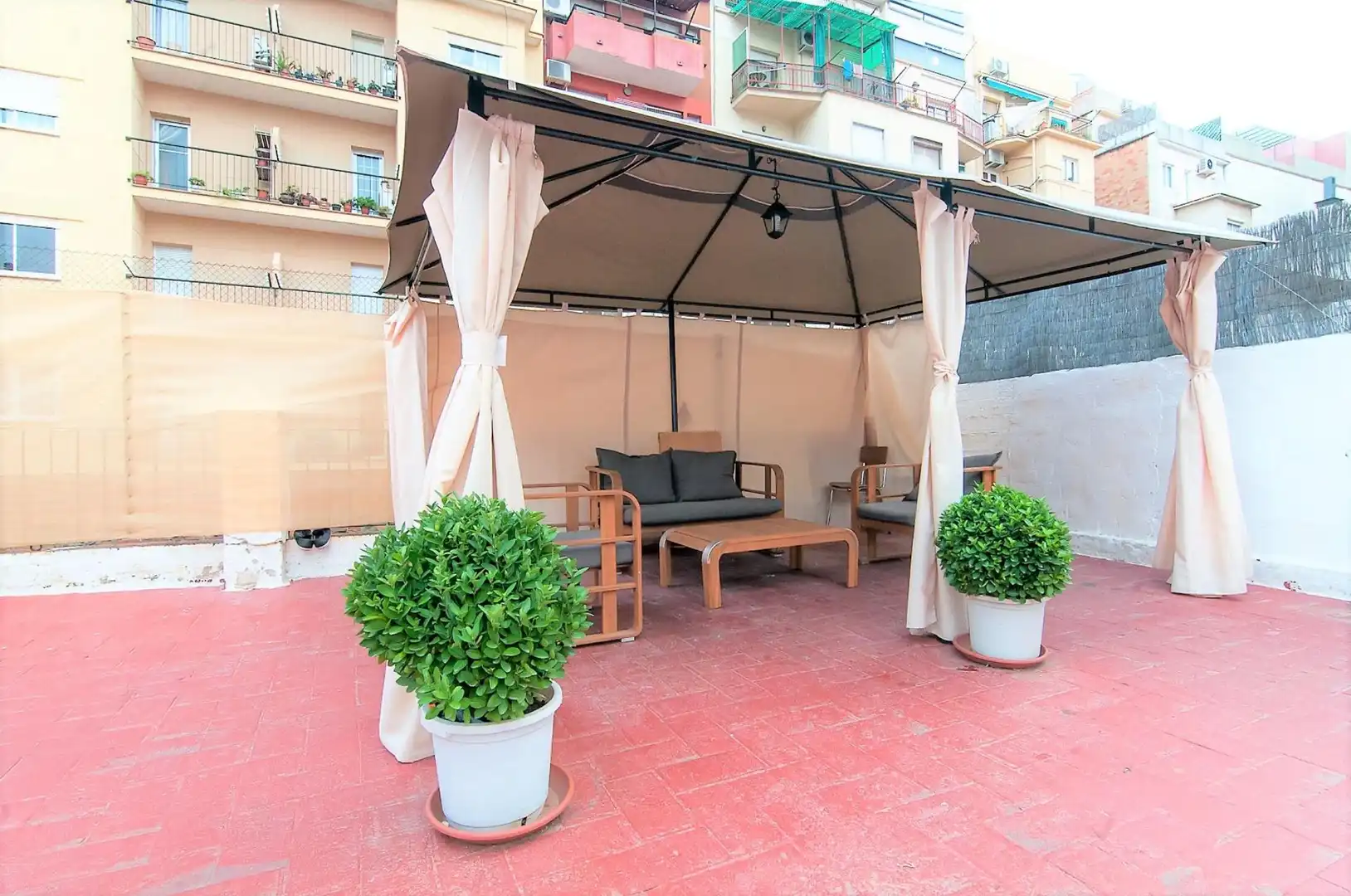 Terraza de Apartamento en venta en  Barcelona Capital con Terraza y Trastero