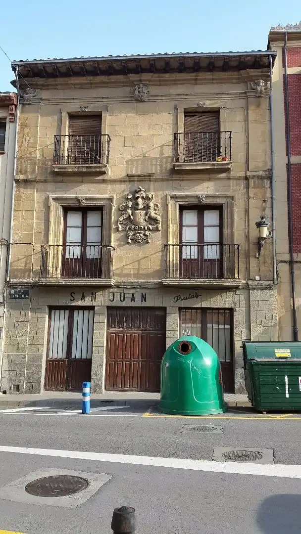 Casa en venta en Calle Lucrecia Arana, imagen 2
