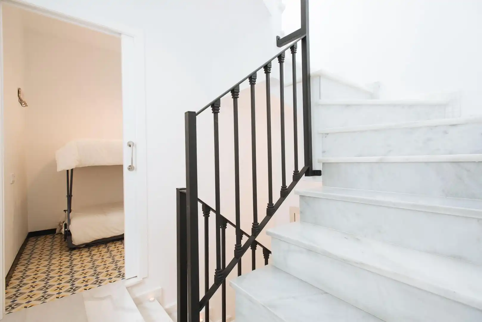 Detached homes for sale in Sevilla  with Air Conditioner, Heating and Private garden