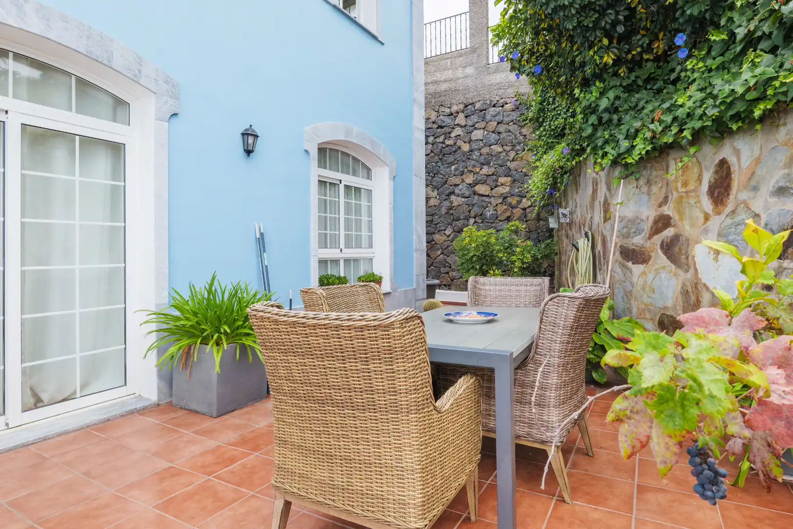 Semi-detached house with terrace for sale in Carretera Nueva Corujera, imagen 2