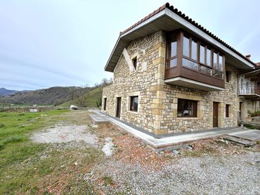Casa in vendita a Villacarriedo 17
