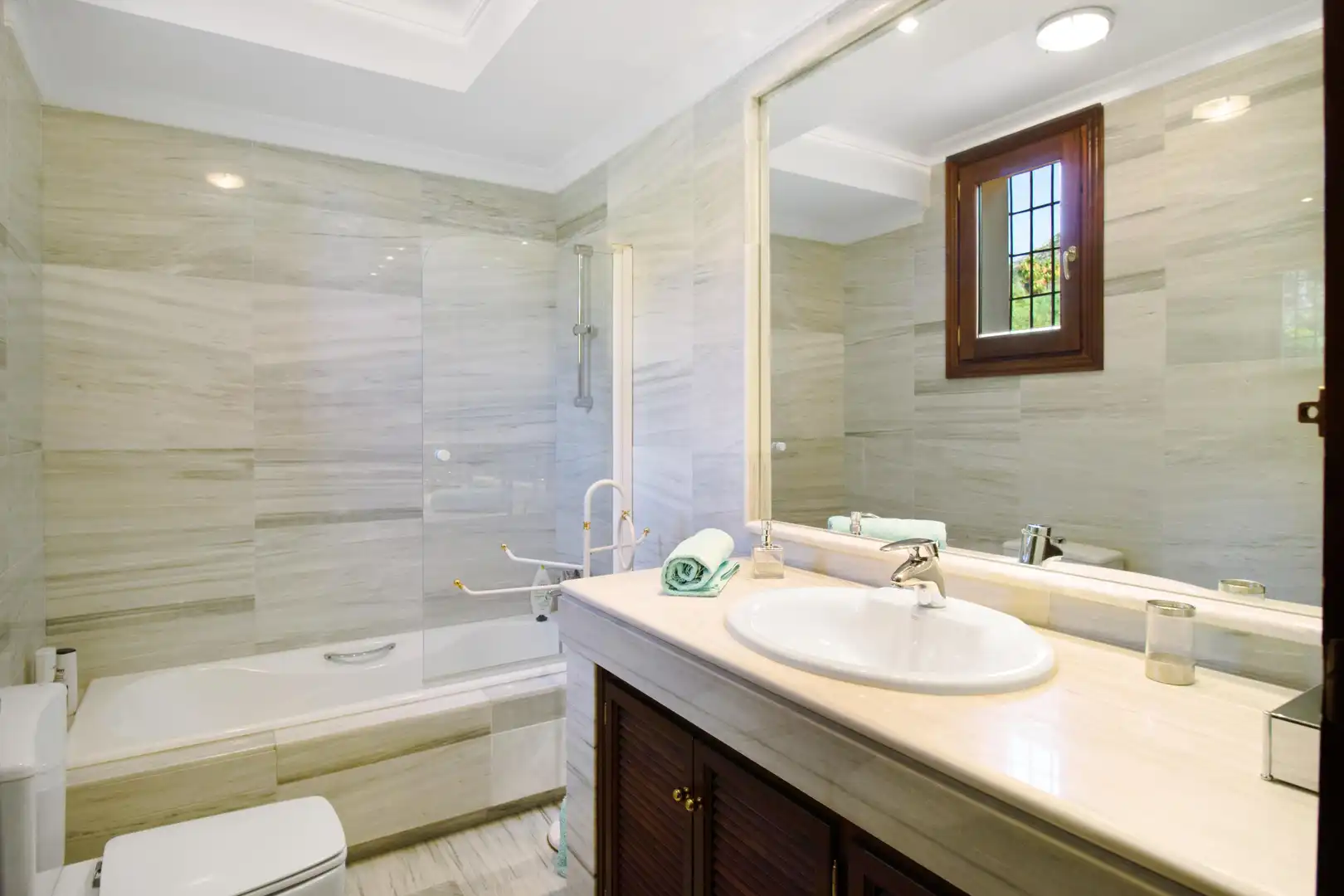 Bathroom of Houses for rent in Marbella  with Private garden, Terrace and Swimming Pool