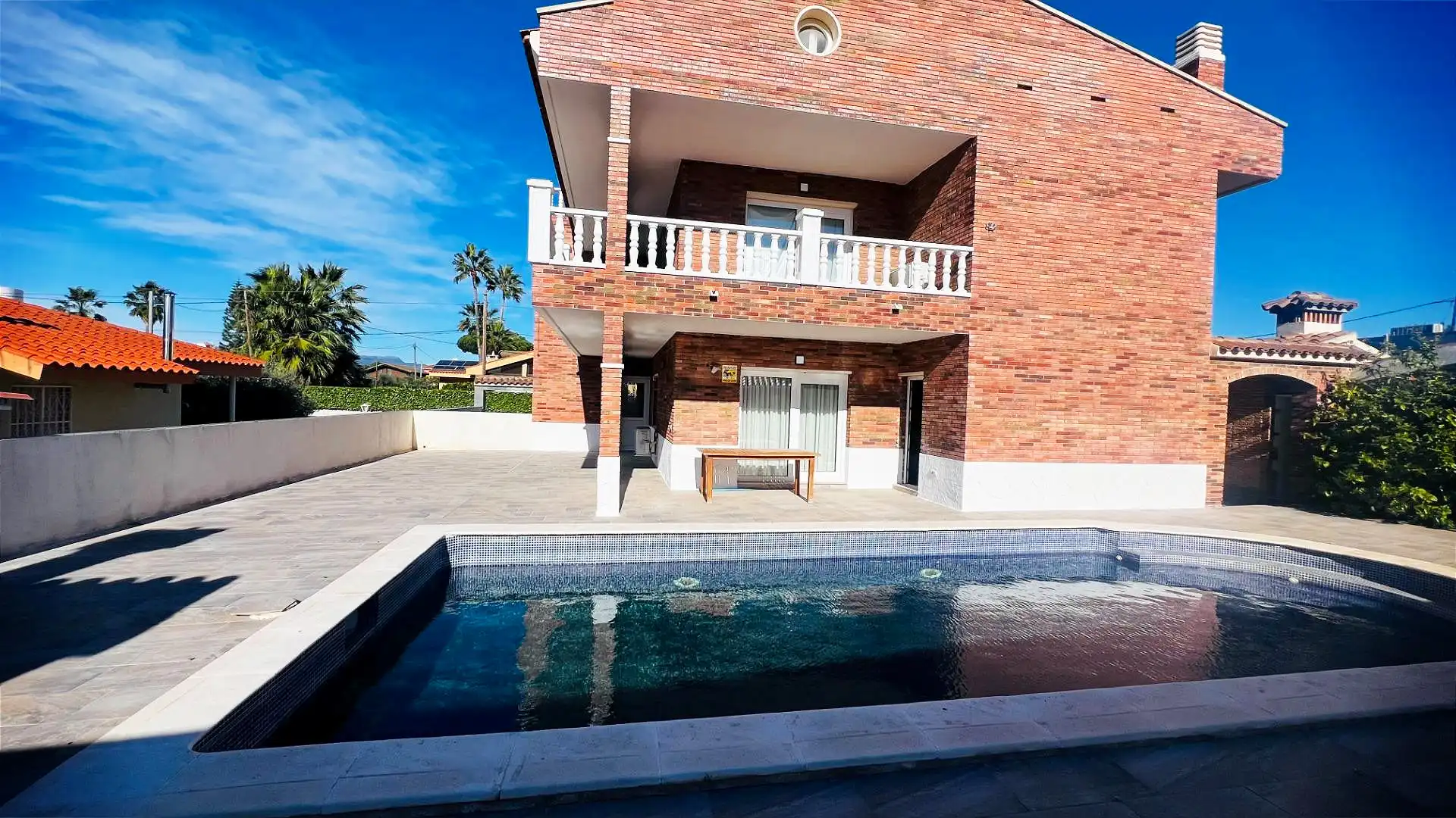 Swimming pool of Houses for sale in Cambrils  with Air Conditioner, Private garden and Parquet flooring