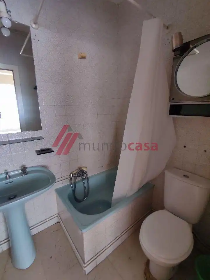 Baño de Piso de alquiler en Ferrol con Calefacción, Parquet y Terraza