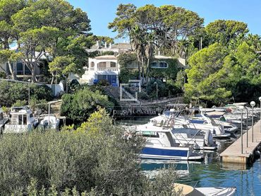 Chalet con balcón en venta en Ciutadella