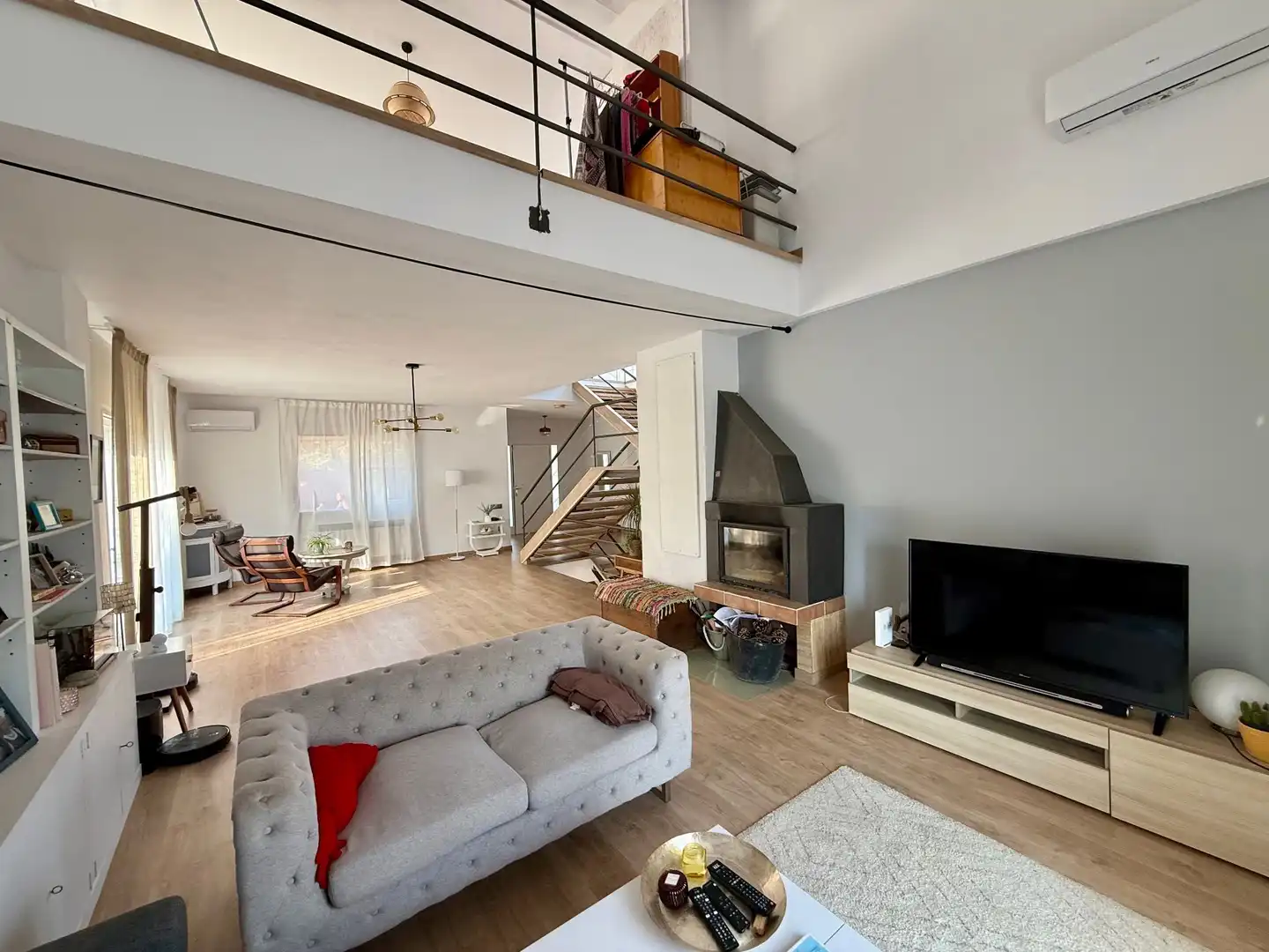 Sala d'estar de Casa o xalet de lloguer en Boadilla del Monte amb Aire condicionat i Piscina