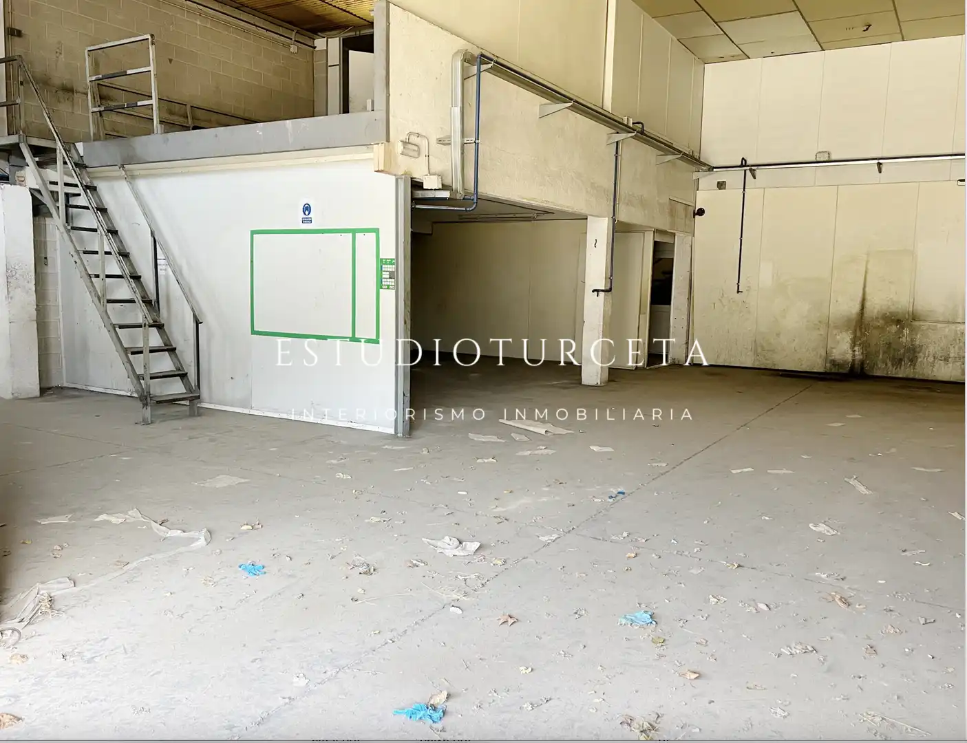Nau industrial en venda a Carrer de Francesc Vila, 10, Roquetes - Can Magí