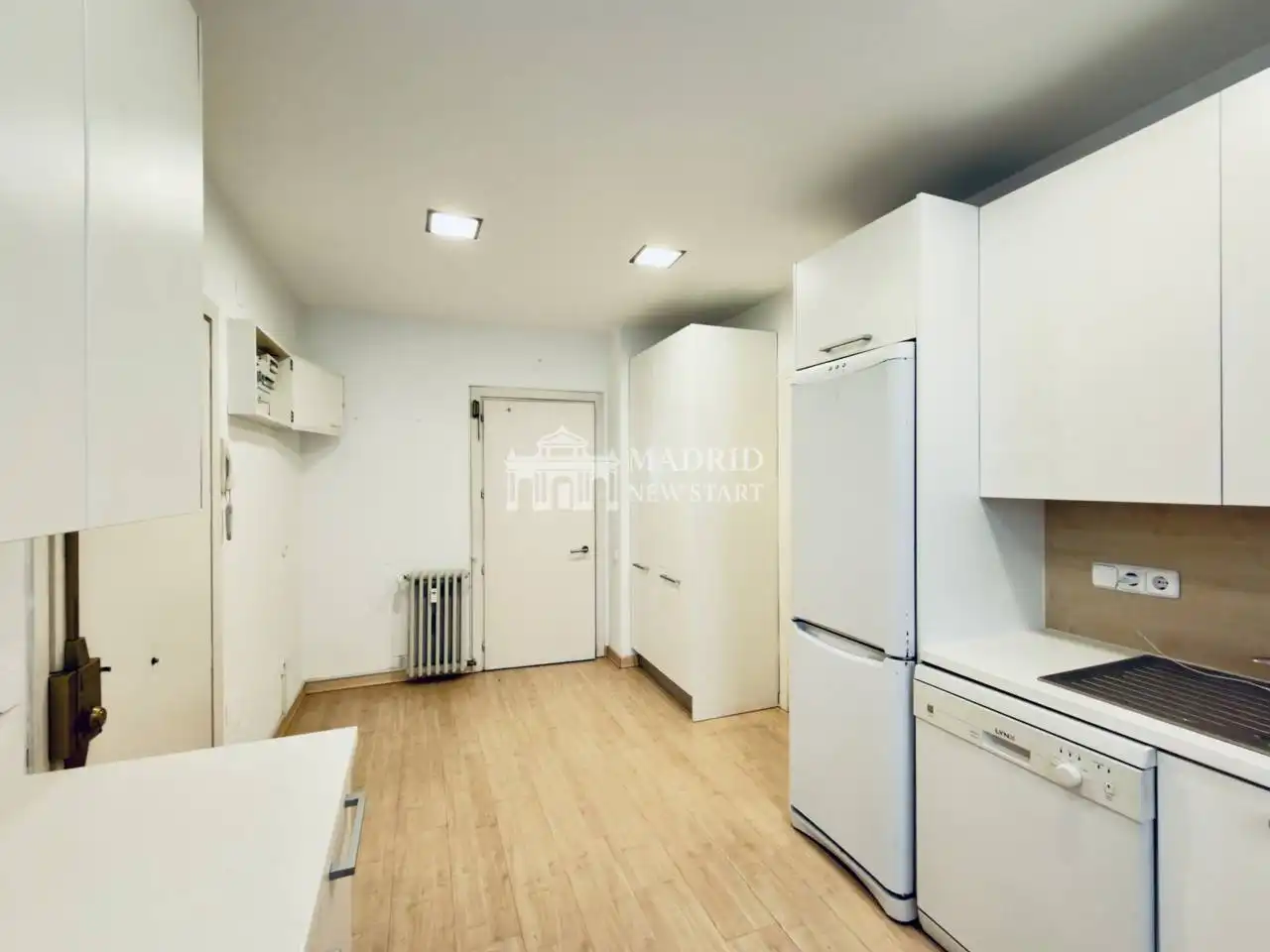 Küche von Wohnung zum Verkauf in Madrid mit Klimaanlage, Heizung und Terrasse