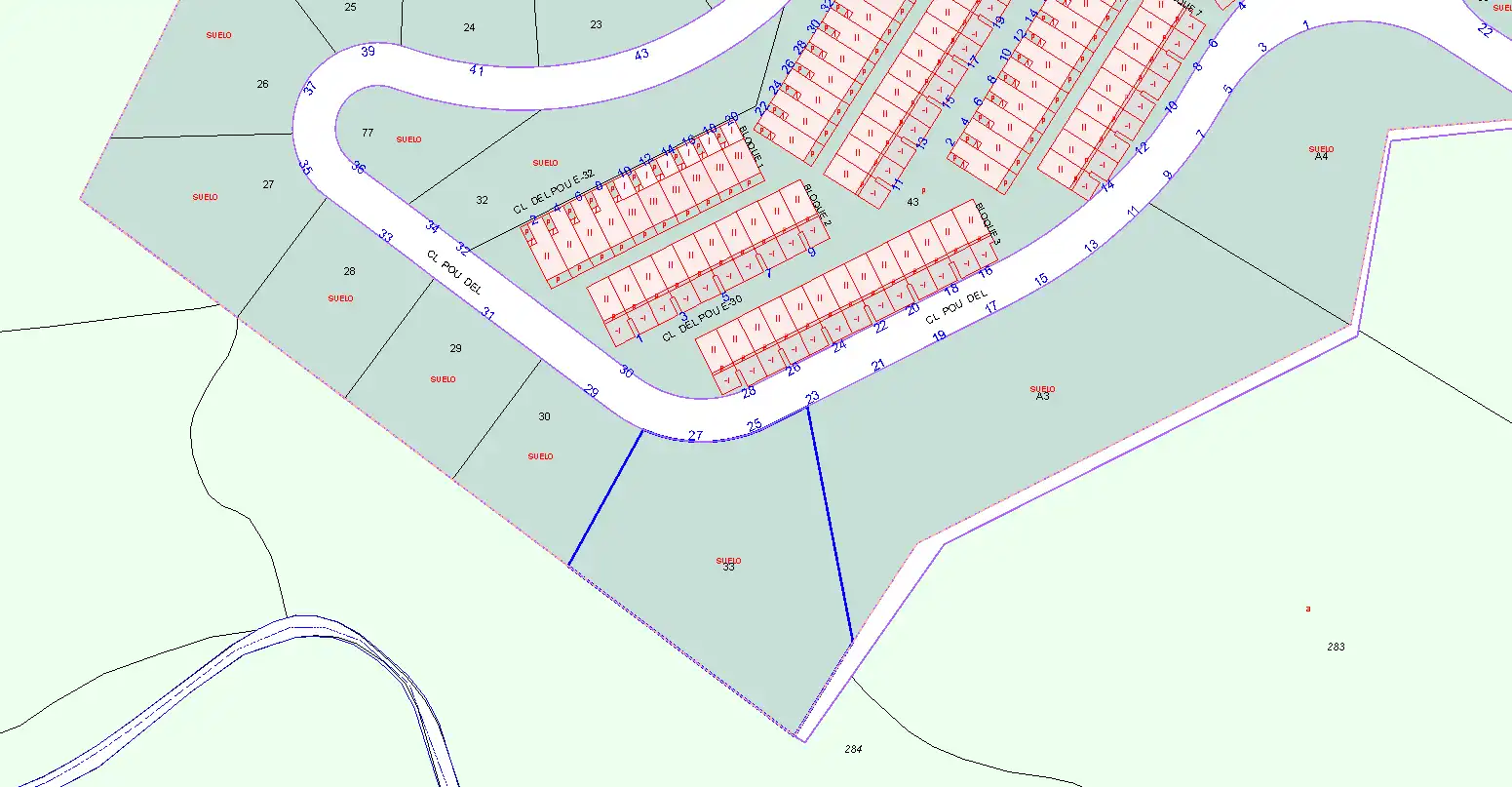 Terreny residencial en venda a CL POU