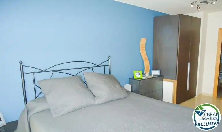 Schlafzimmer von Wohnungen zum Verkauf in Figueres mit Heizung