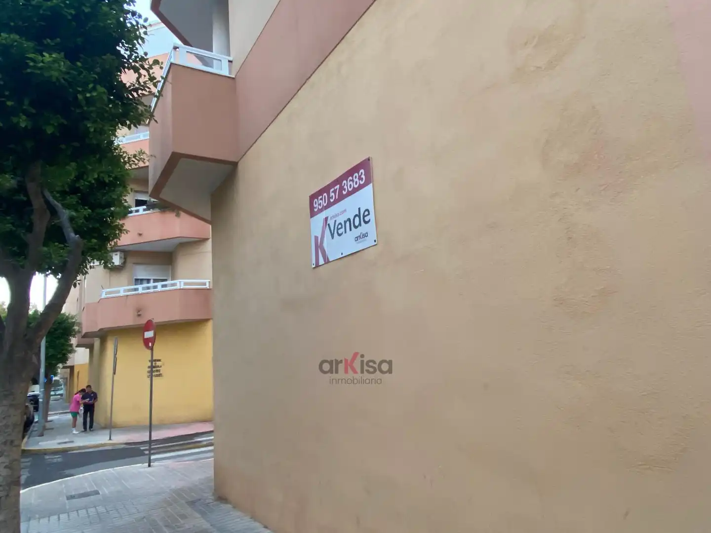 Local comercial en venda a El Ejido Ciudad, imagen 4