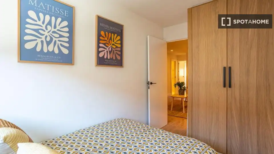 Bedroom of Flat for rent in Madrid  with Air Conditioner, Heating and Furnished