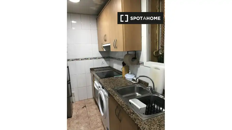 Habitació a Sant Martí de Provençals