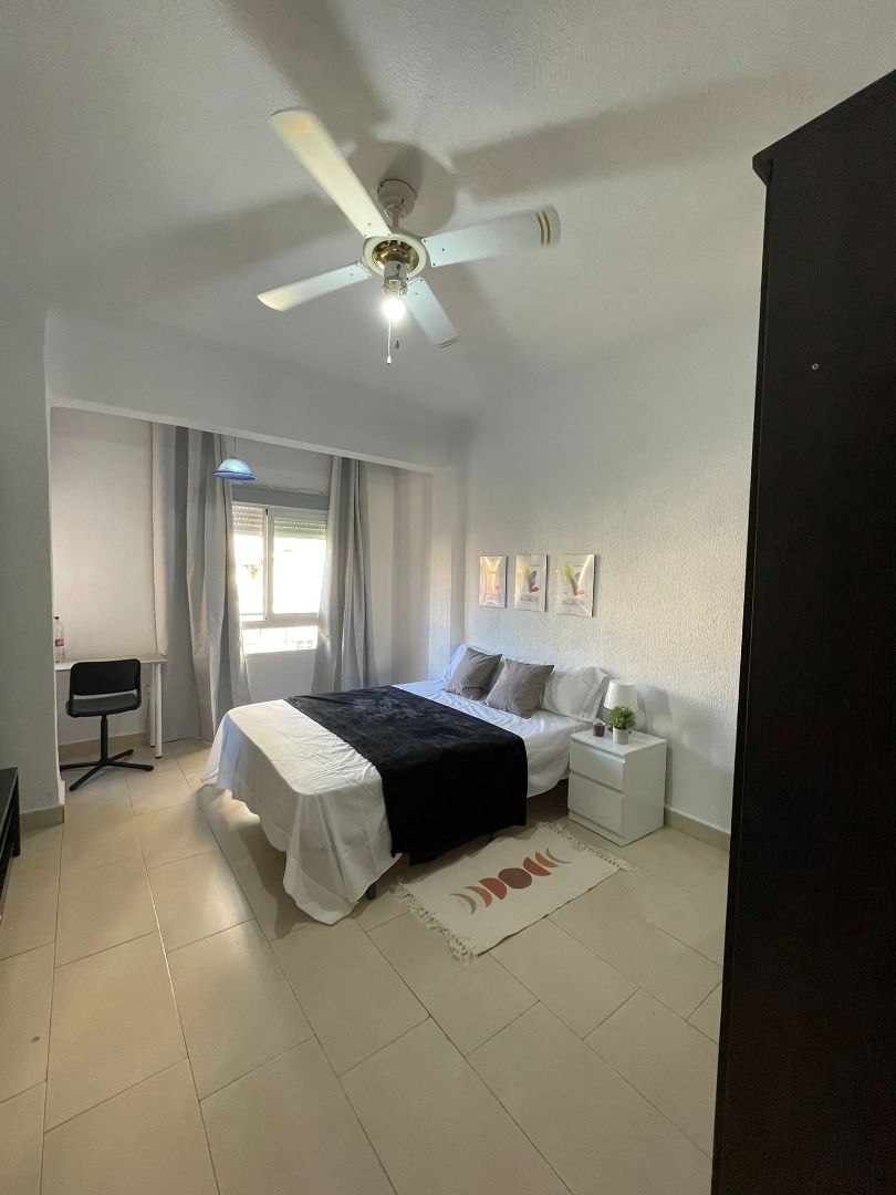 Bedroom of Flat to share in  Murcia Capital  with Furnished, Oven and Washing machine