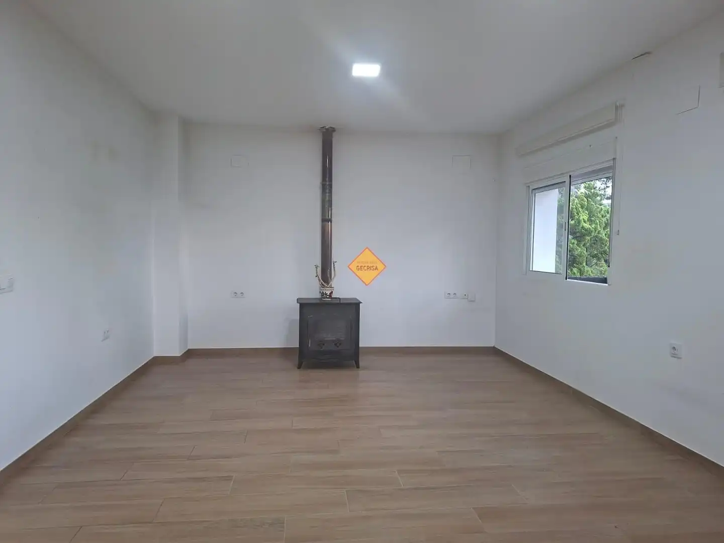Sala d'estar de Casa o xalet en venda en Náquera amb Piscina i Piscina comunitària