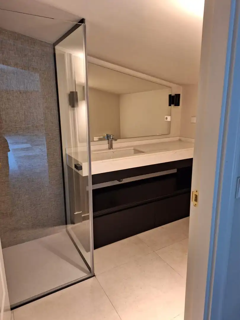 Badezimmer von Haus oder Chalet zur Miete in Madrid mit Klimaanlage, Heizung und Privatgarten