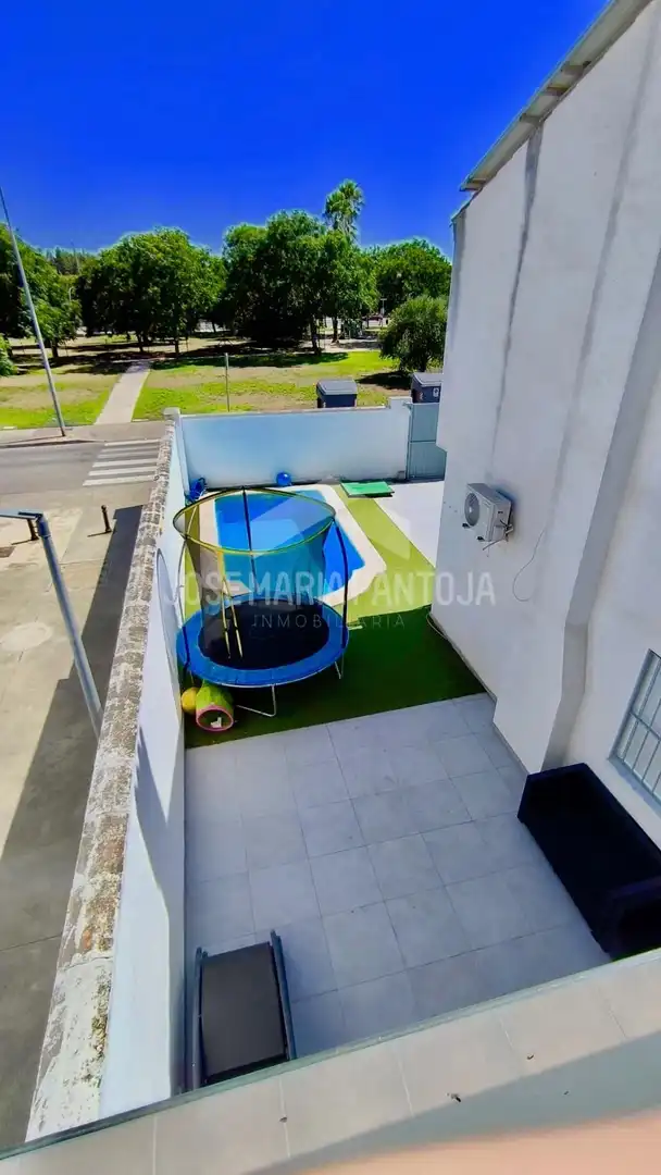 Terraza de Casa adosada en venta en Jerez de la Frontera con Aire acondicionado, Calefacción y Jardín privado