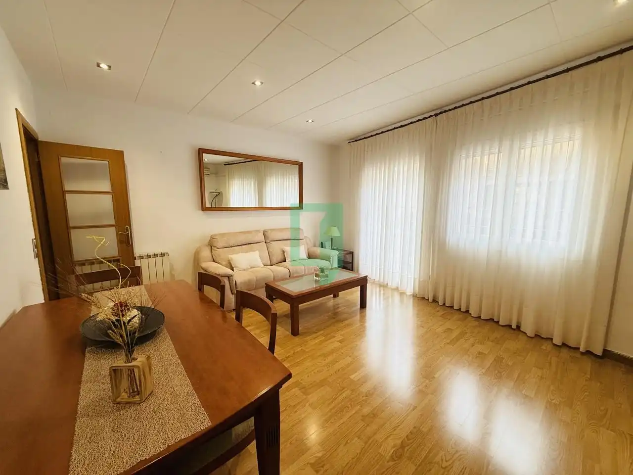 Sala d'estar de Casa o xalet en venda en Badalona amb Calefacció, Parquet i Balcó
