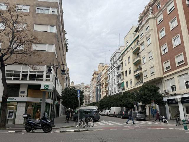 Garaje en Venta en Carrer de Guillem de Castro en El Pilar