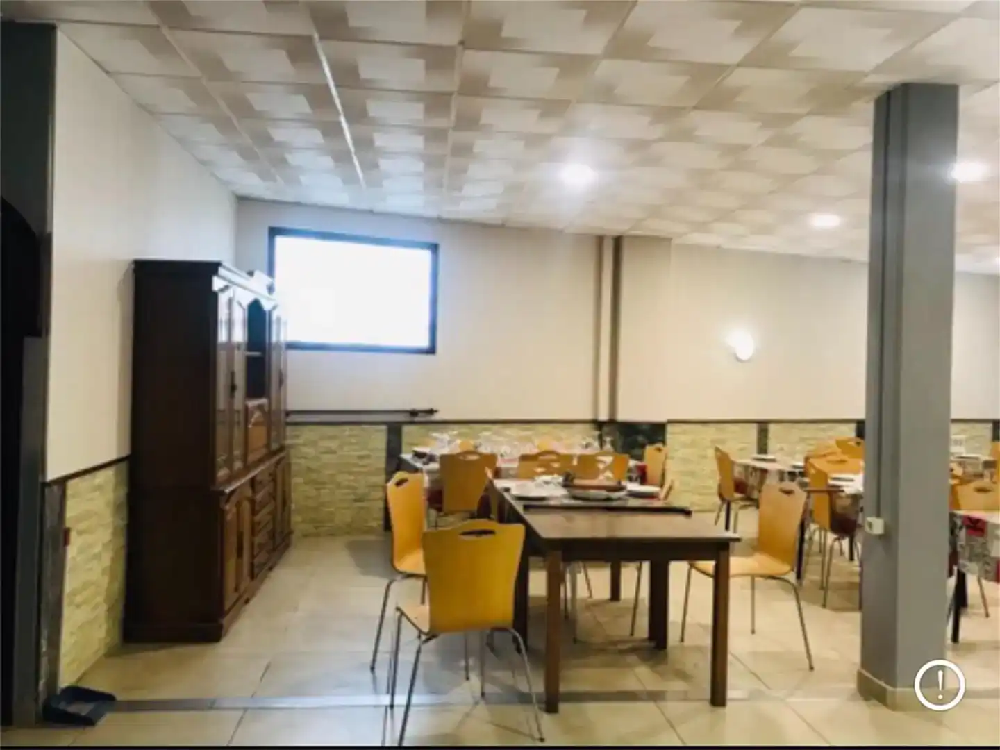 Commercial properties for rent in Moraña
